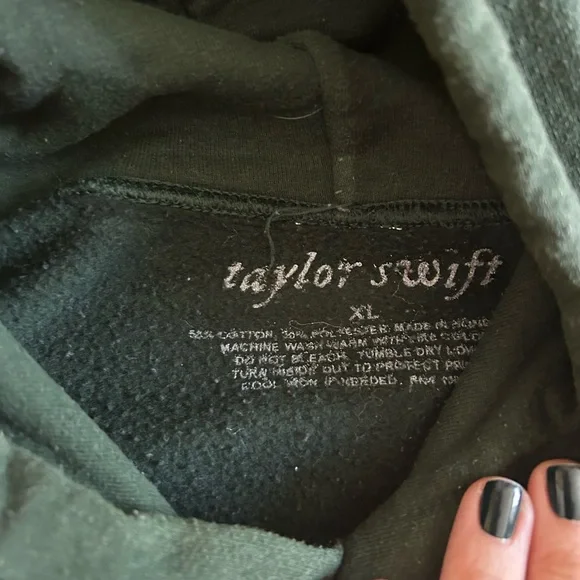 Taylor Swift “in the trees” hoodie - Picture 3 of 3